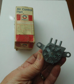 15-7784 1971 1975 Cadillac Ac Control Vacuum Switch Valve Pkg Nos Delco