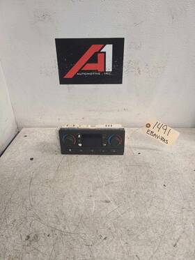15763065 Cadillac 03-04 Escalade Silverado 1500 2500 Temperature Heater A/c Control