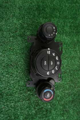 Ae83-19980-ah Ford 2011 2012 Fiesta Heater Ac Control Oem